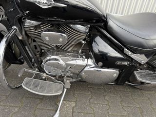 Suzuki Intruder