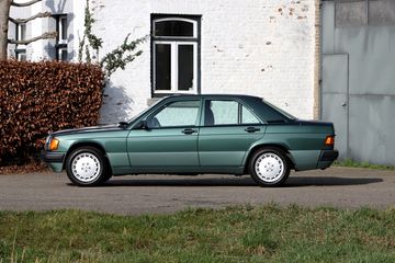 Mercedes-Benz 190