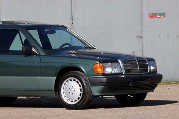 Mercedes-Benz 190