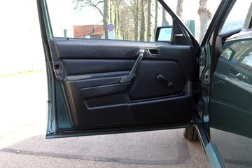 Mercedes-Benz 190