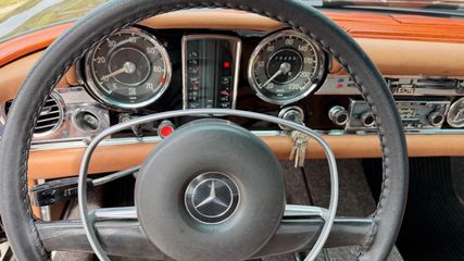 Mercedes-Benz SL