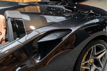 Ferrari F8 Spider