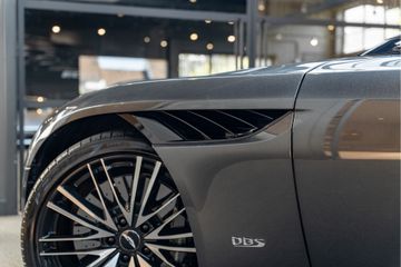 Aston Martin DBS