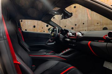 Ferrari 812 GTS