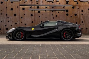 Ferrari 812 GTS