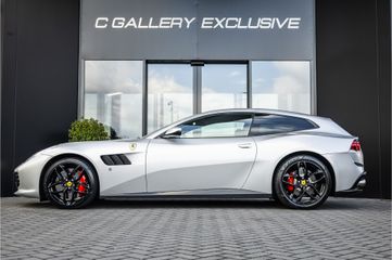 Ferrari GTC4Lusso