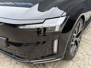 Volvo ES90