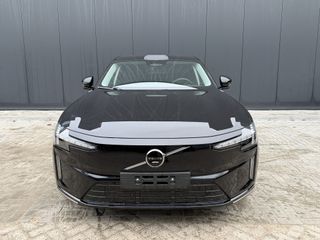 Volvo ES90