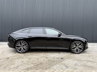 Volvo ES90