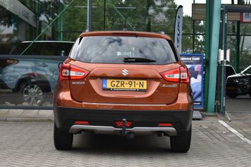Suzuki S-Cross
