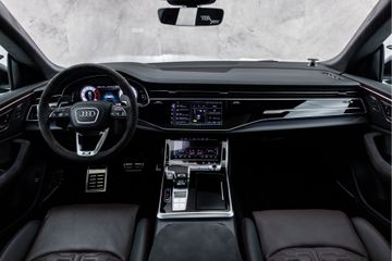 Audi RSQ8