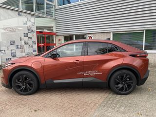 Toyota C-HR+