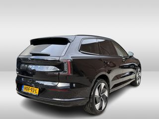 Volvo EX90