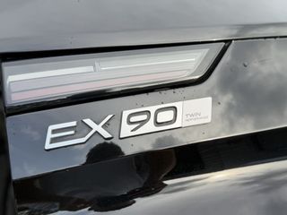 Volvo EX90