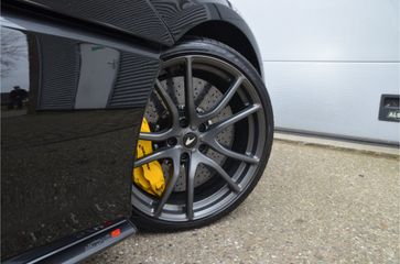 McLaren 570S