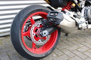 BMW F 900 R