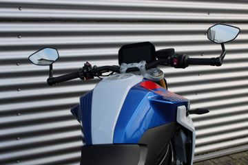 BMW F 900 R