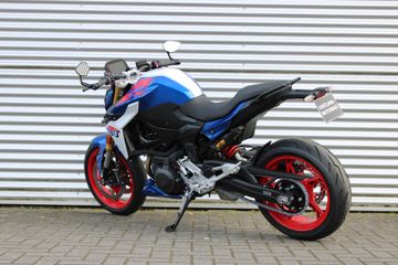 BMW F 900 R