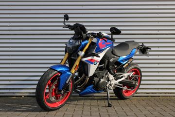 BMW F 900 R
