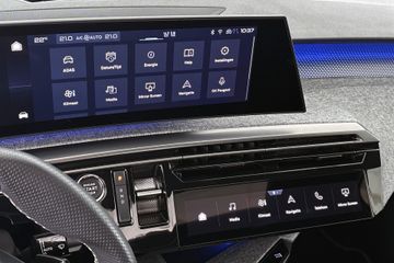 Peugeot e-3008
