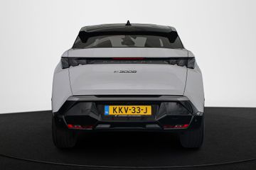 Peugeot e-3008