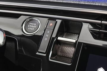 Peugeot e-3008