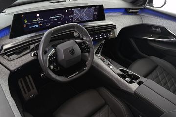Peugeot e-3008