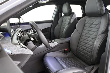 Peugeot e-3008