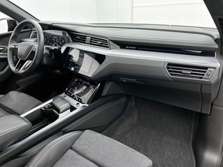 Audi Q8 Sportback e-tron