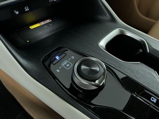 Lexus RZ