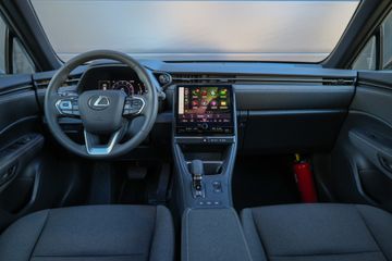 Lexus LBX