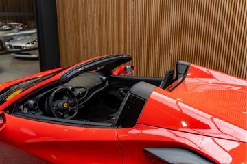 Ferrari F8 Spider