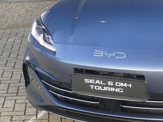 BYD SEAL