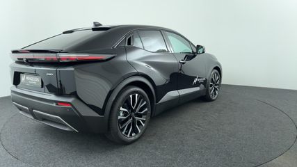 Toyota C-HR+