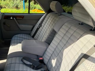 Mercedes-Benz 190