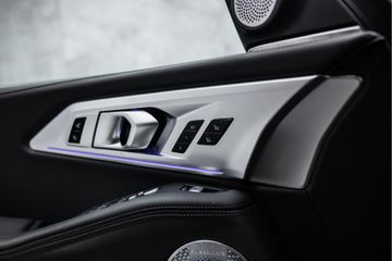 BMW XM