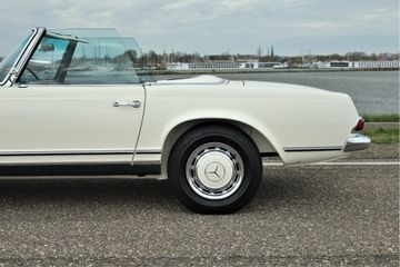 Mercedes-Benz SL