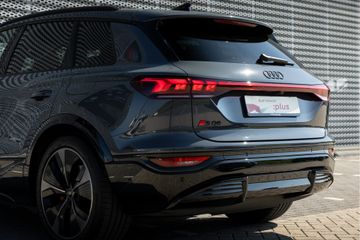 Audi SQ6 e-tron
