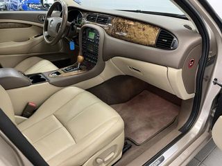 Jaguar S-Type
