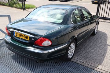 Jaguar X-Type