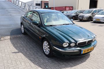 Jaguar X-Type
