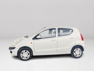 Nissan Pixo