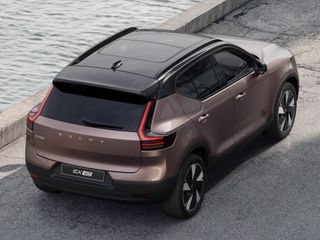 Volvo EX40