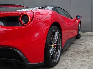 Ferrari 488