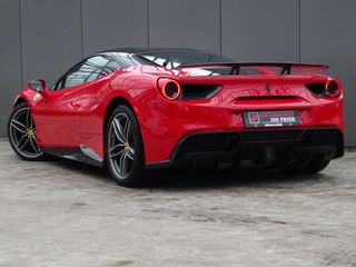 Ferrari 488
