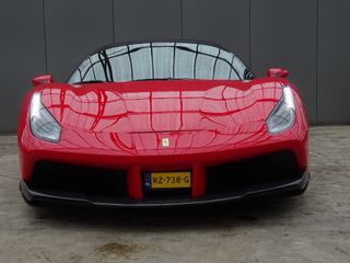 Ferrari 488