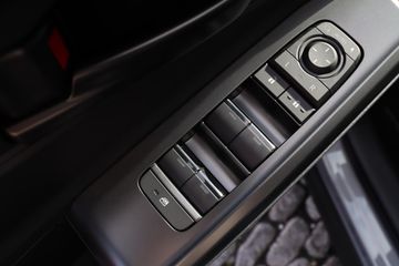 Toyota C-HR+