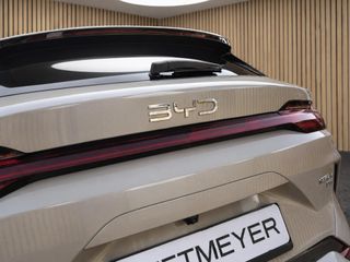 BYD SEAL U