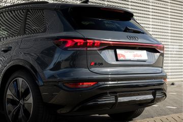 Audi SQ6 e-tron