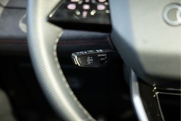 Audi SQ6 e-tron